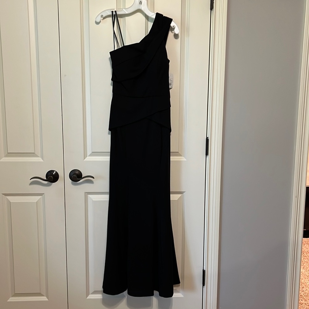 Cachet Formal Dress